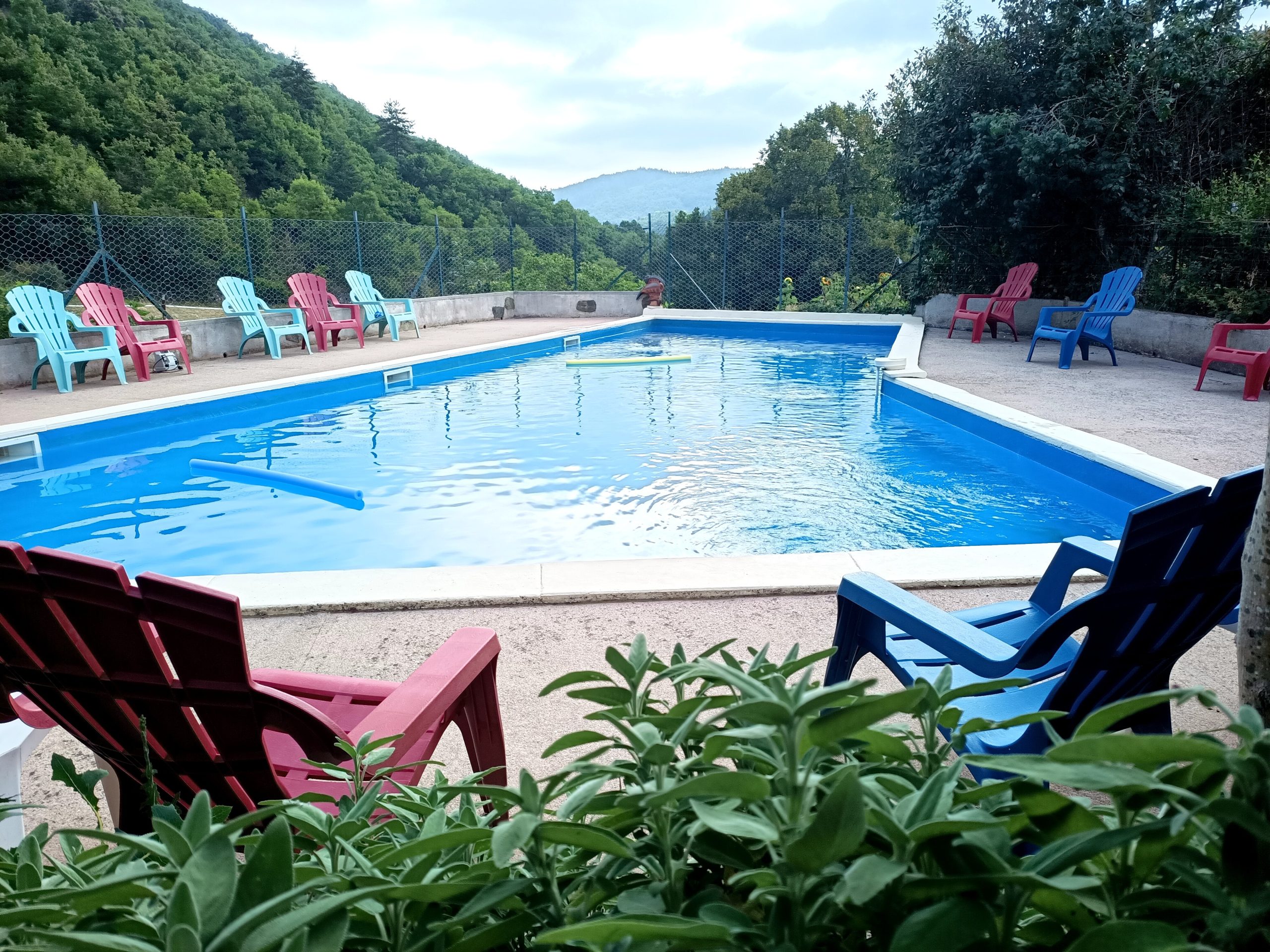 espace aquatique camping gites saint pons de thomieres